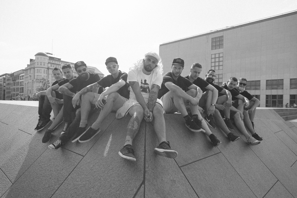 Irrer Junggesellenabschied an der Alster mit Kopfsprung